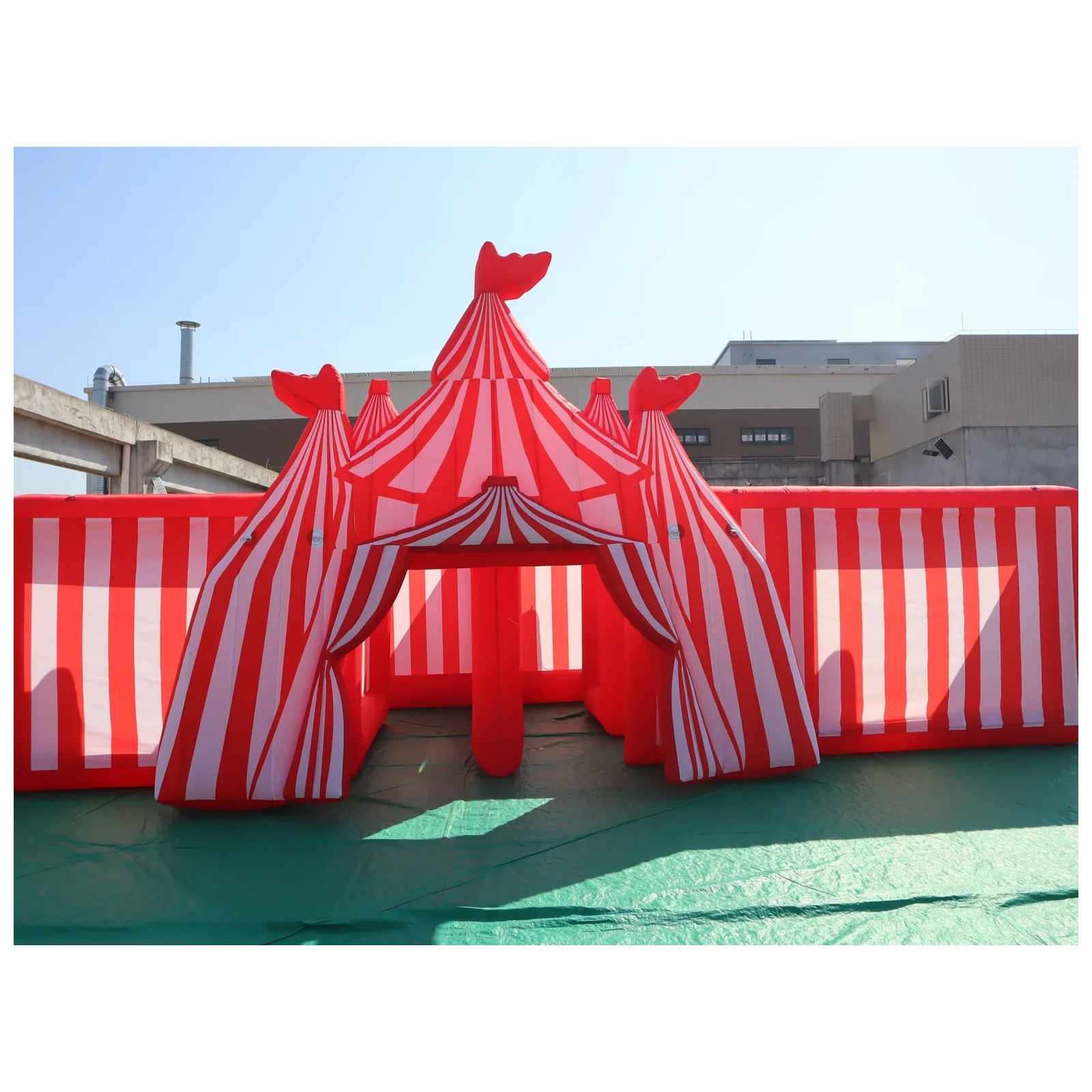 Large Red White Circus Inflata - Kids Outdoor Venues ulasan dan harga